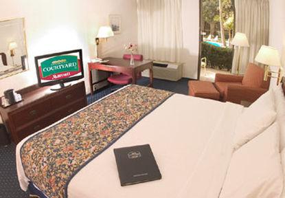 Hotel Mdr Marina Del Rey- A Doubletree By Hilton Los Ángeles