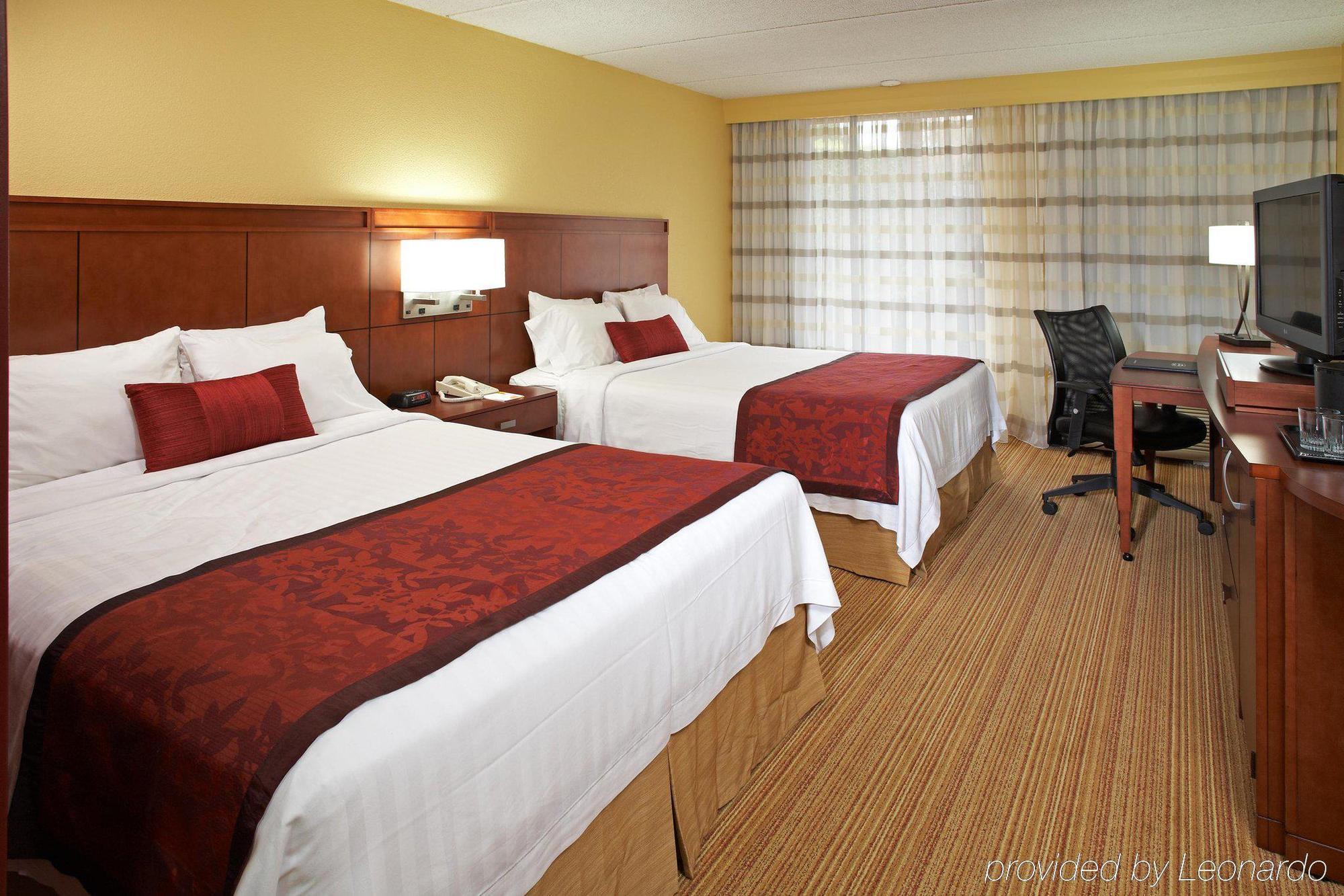 Hotel Mdr Marina Del Rey- A Doubletree By Hilton Los Ángeles