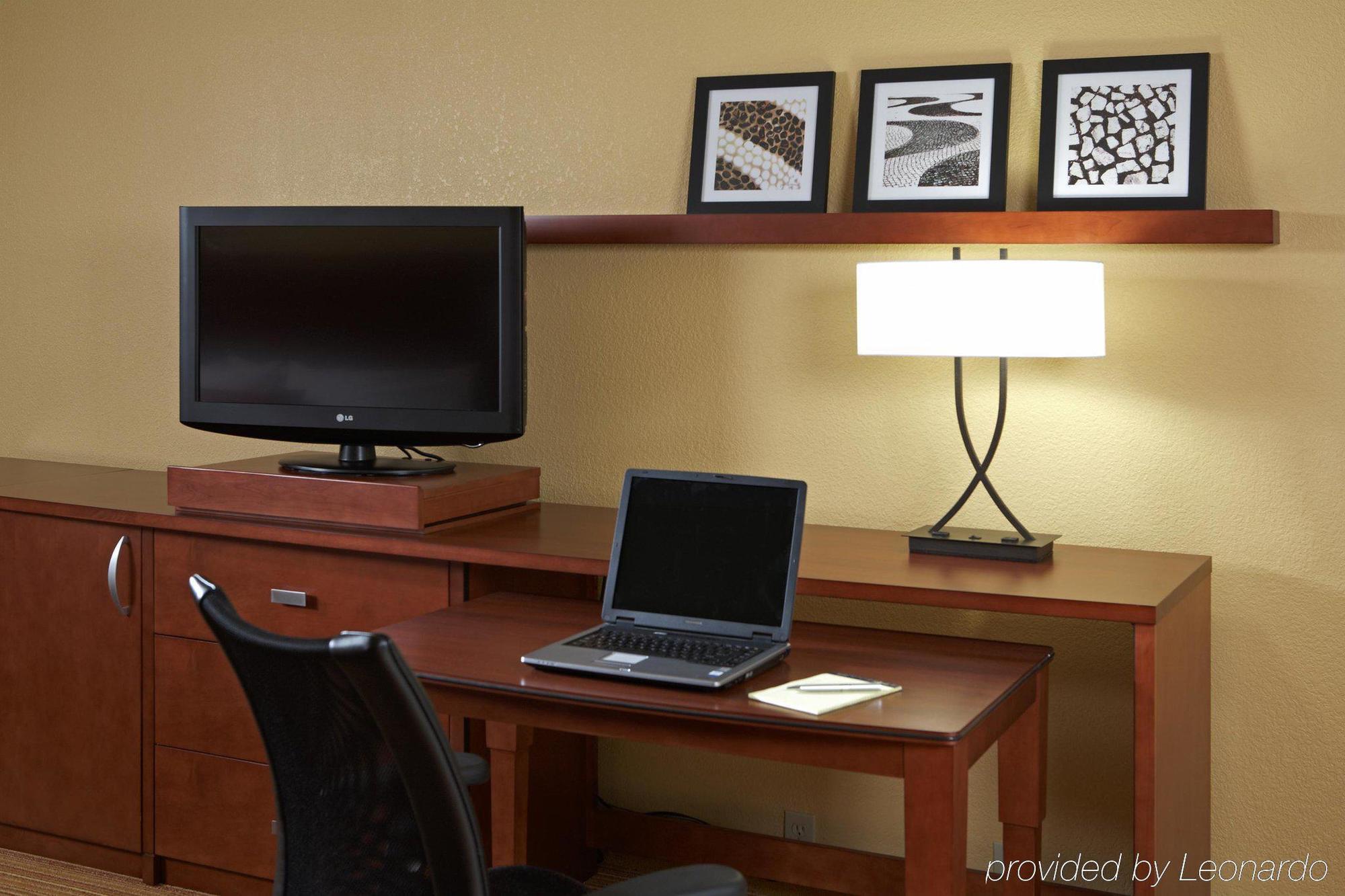 Hotel Mdr Marina Del Rey- A Doubletree By Hilton 4*